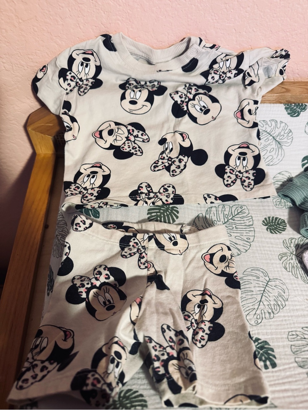 H&M Minnie Mouse Set - Cream, Black & Pink
